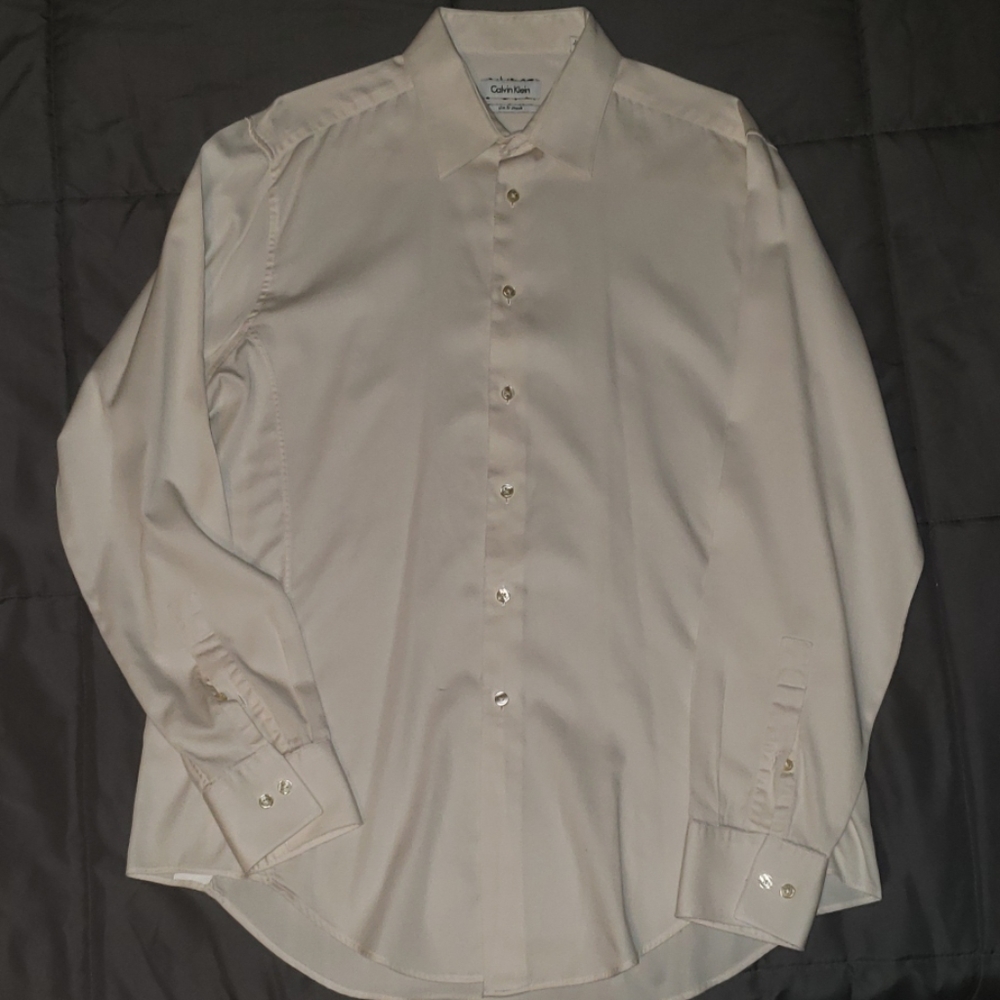 Men's cream, slim fit button up dress shirt